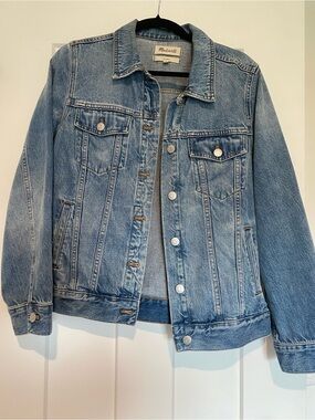 Madewell Women’s Classic Denim Jacket Like New